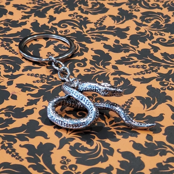 Accessories - Snake Keychain